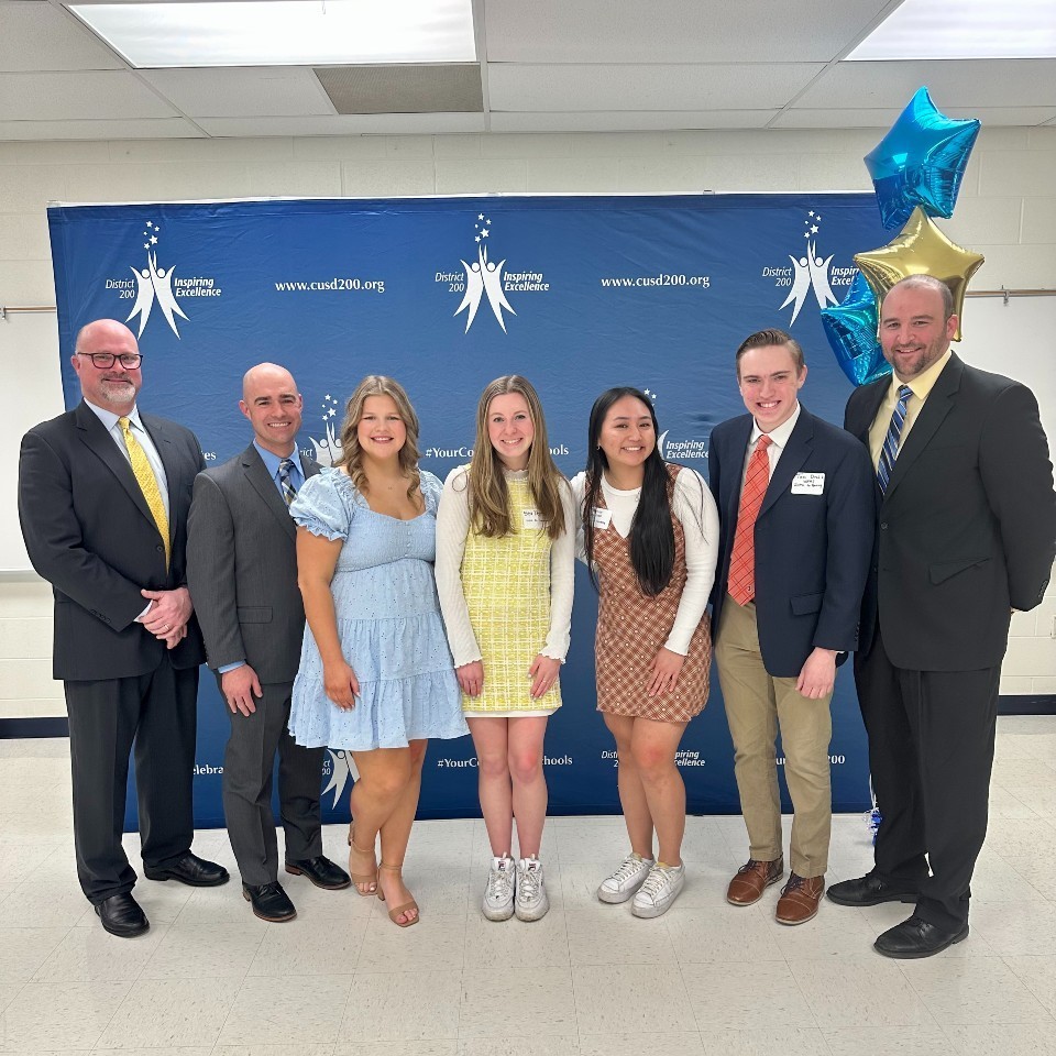 students-provide-board-members-with-update-on-intro-to-teaching